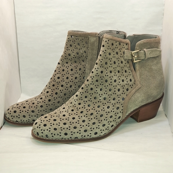 Cole Haan suede zip women's booties size 7.5 - Picture 2 of 7